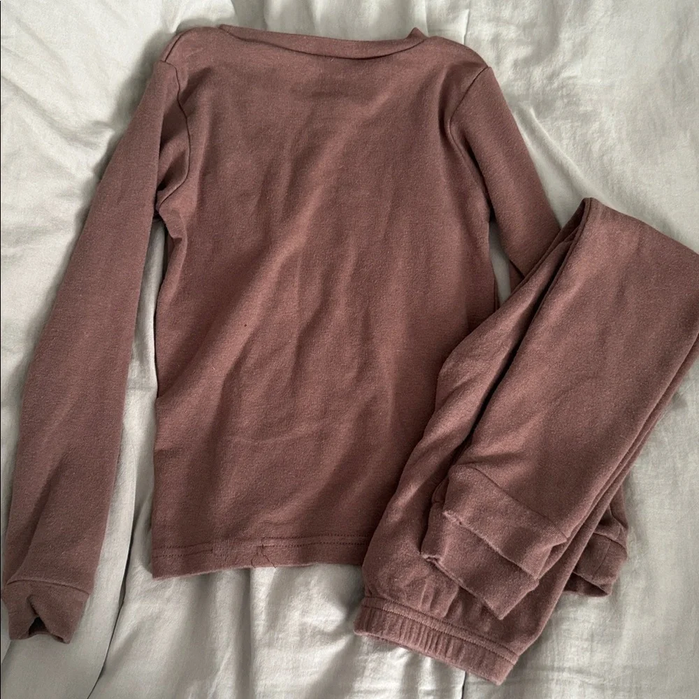 MOIMOLN Crew neck Soft cotton PJ Set in Brown. 5T